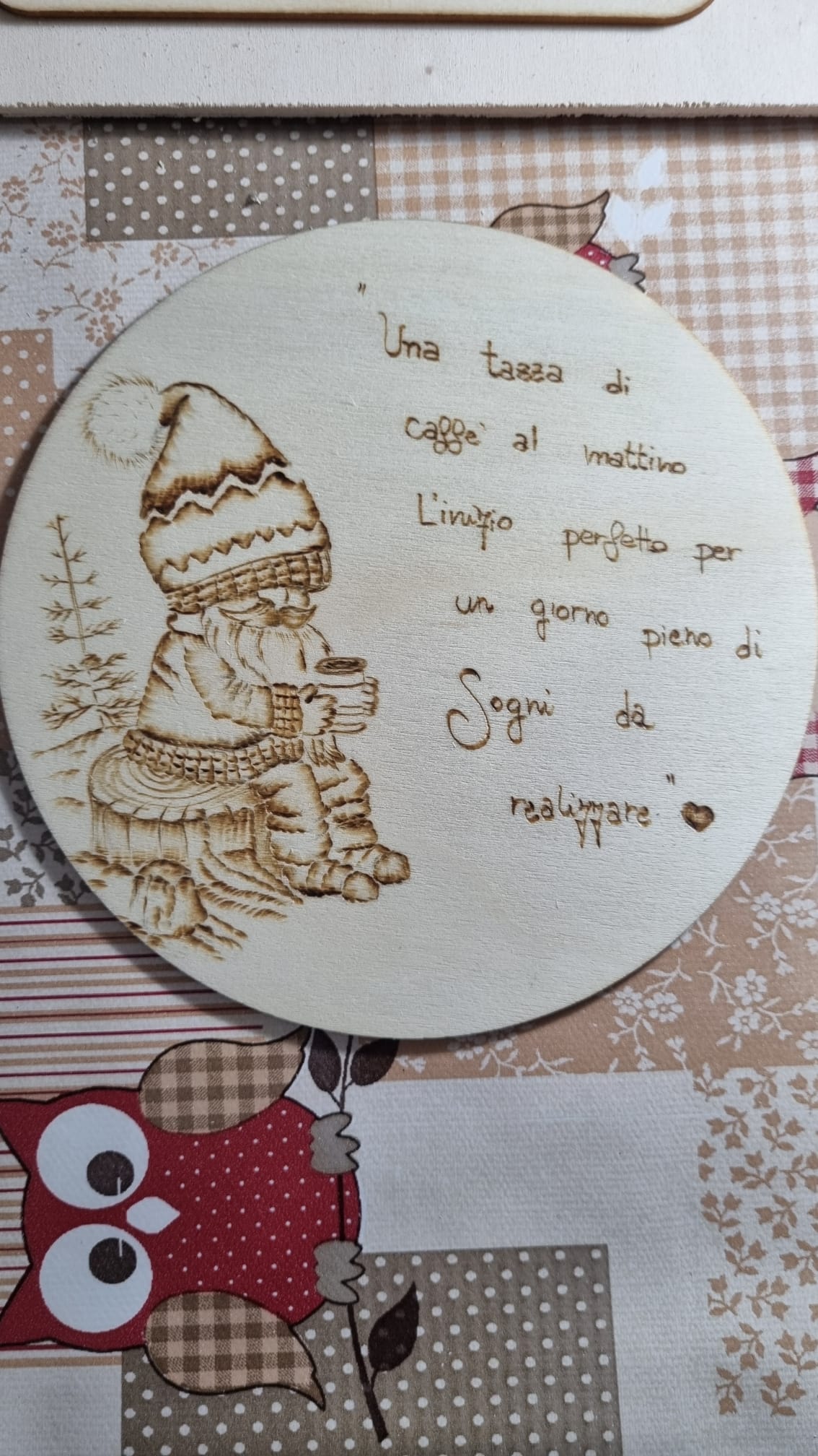 Sezione legno compensato cerchio pirografata a mano o a laser
