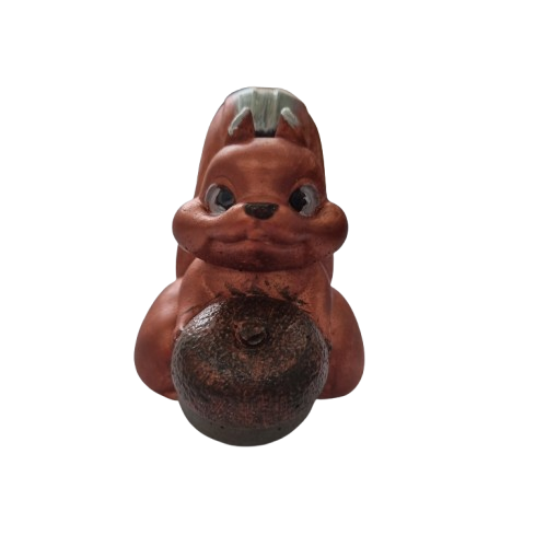 Statuina scoiattolo dipinta a mano