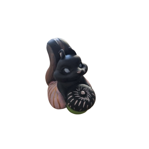 Statuina scoiattolo dipinta a mano