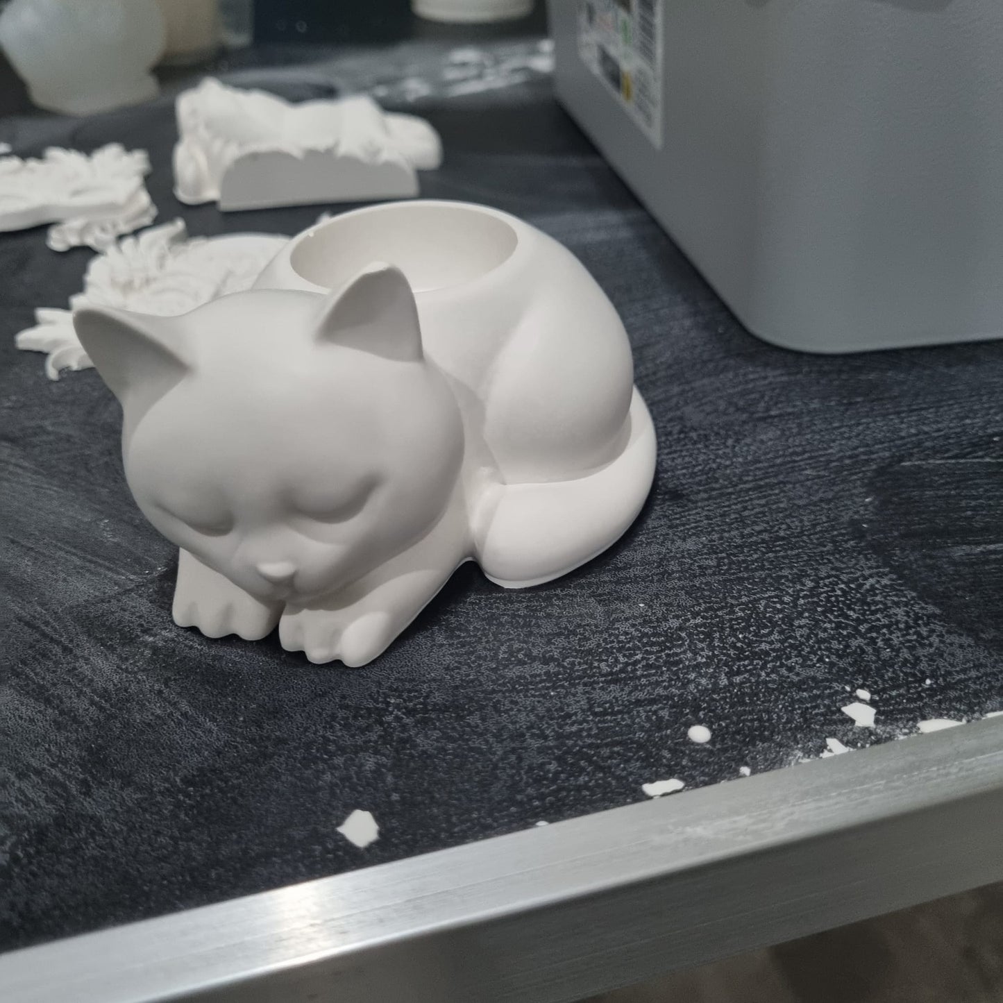 Statuina gatto diversi soggetti dipinta a mano